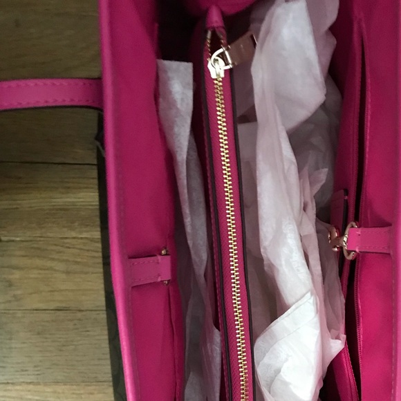 Coach Signature Drawstring Carryall - Picture 3 of 4